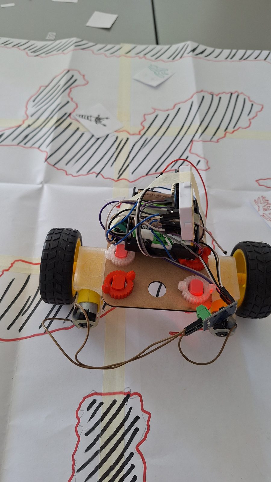 Al tablero y Robots