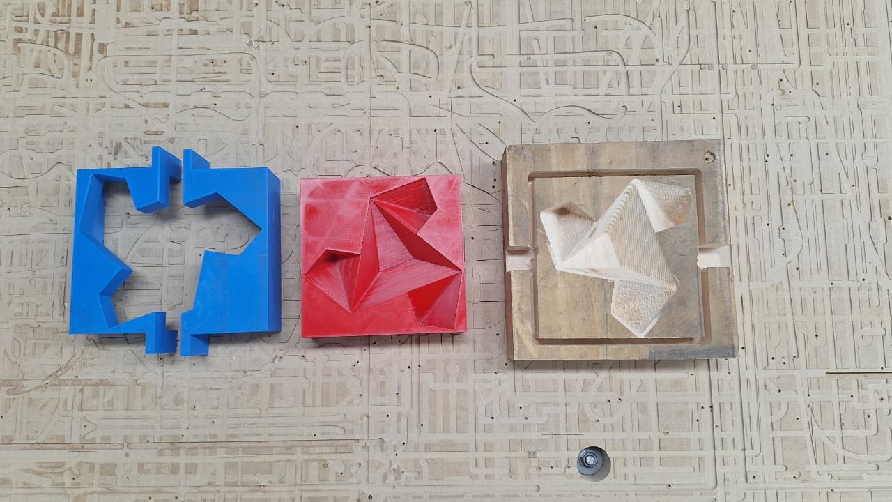 El molde de madera terminado.