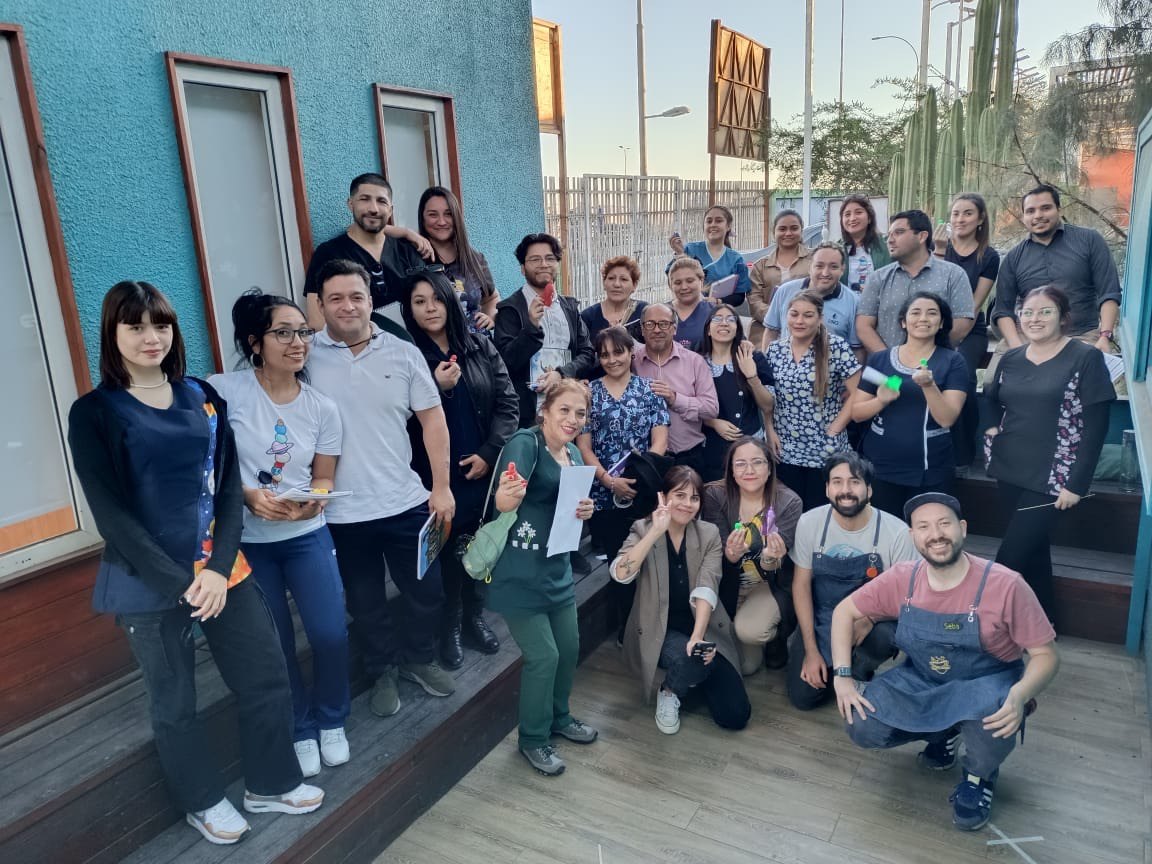 The school's teachers and the Ideo Maker team at the April 2024 training.